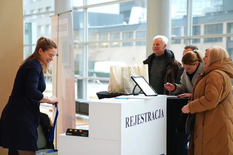Photo from a previous ReadyStockFair edition, no. — Registration 16