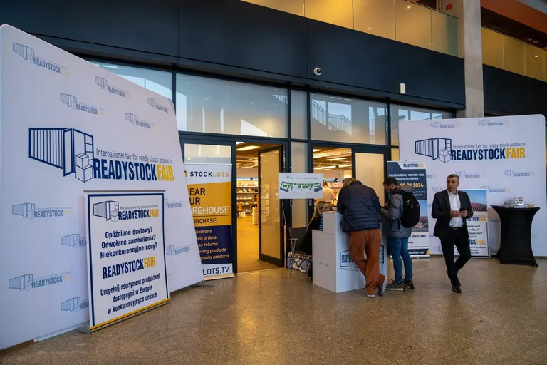 Photo from a previous ReadyStockFair edition, no. — Registration 12