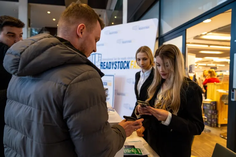 Photo from a previous ReadyStockFair edition, no. — Registration 18