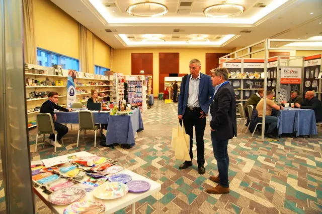 Photo from a previous ReadyStockFair edition, no. — Photo from a previous ReadyStockFair edition, no. 129