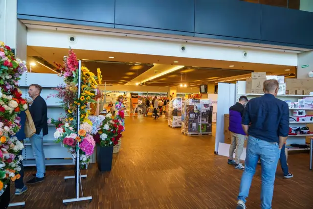 Photo from a previous ReadyStockFair edition, no. — Photo from a previous ReadyStockFair edition, no. 216