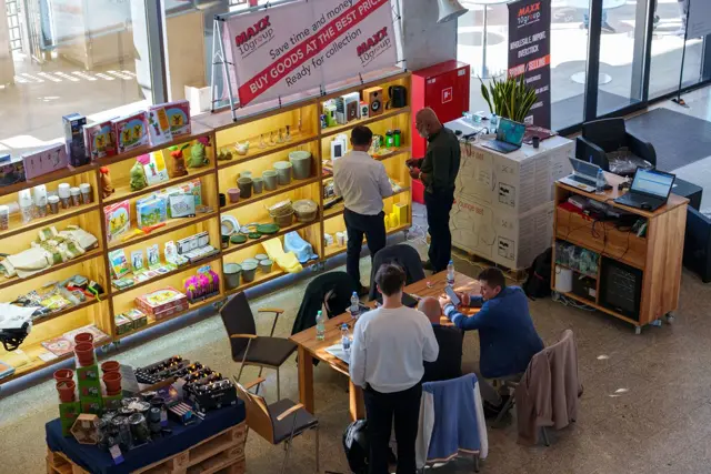 Photo from a previous ReadyStockFair edition, no. — Photo from a previous ReadyStockFair edition, no. 102